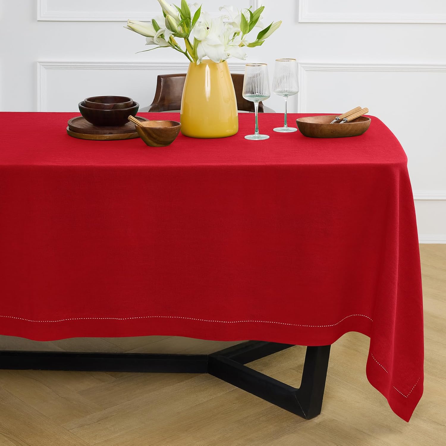 Elegant 100% Pure Linen Red Tablecloth for Holiday Gatherings