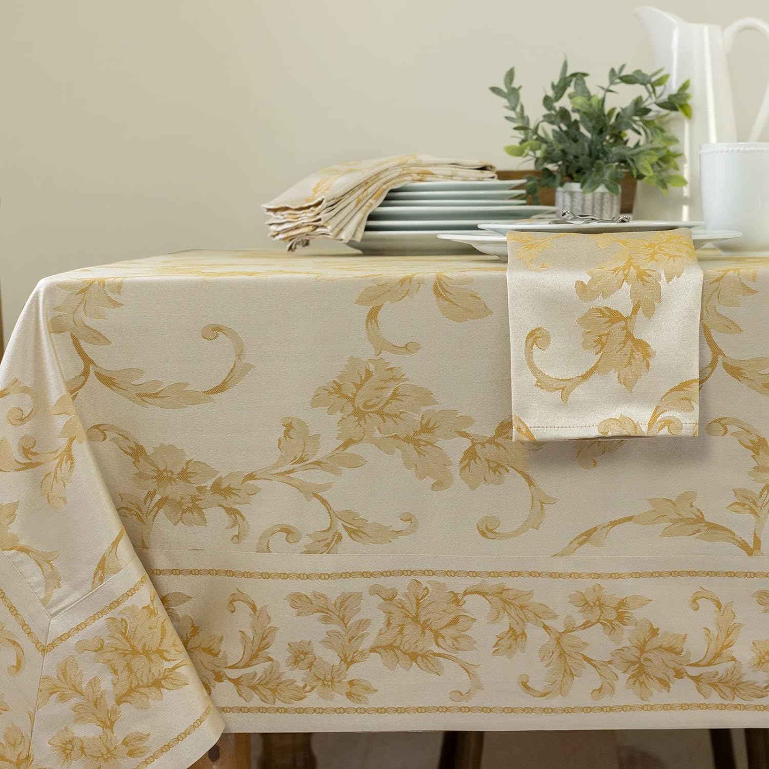 Elegant Harmony Scroll Woven Damask Tablecloth for All Occasions