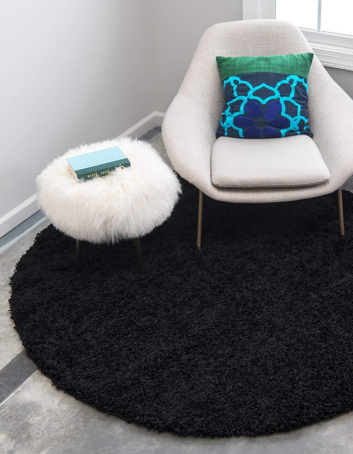 Unique Loom Solid Shag Collection Area Rug in Jet Black - Luxurious