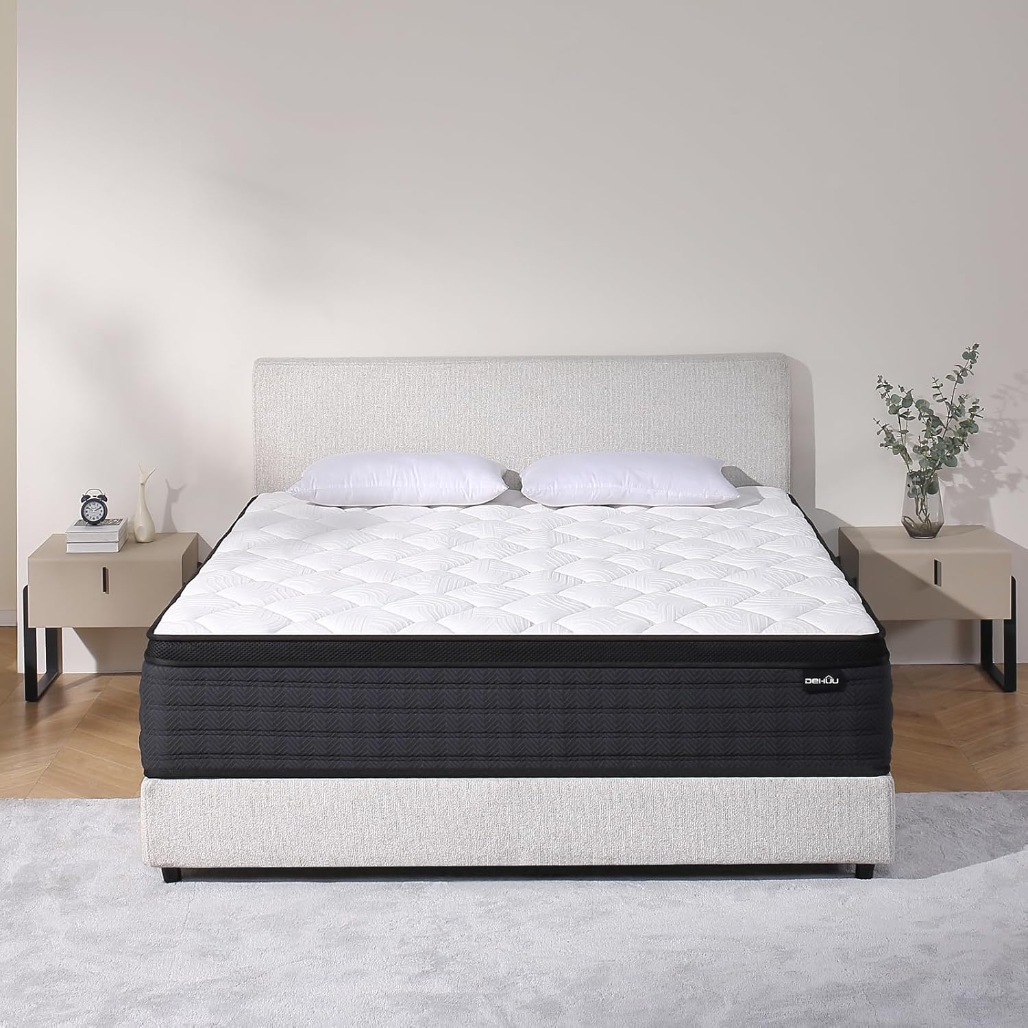 Queen Size Mattress with 14 Inch Hybrid Memory Foam for Comfort
