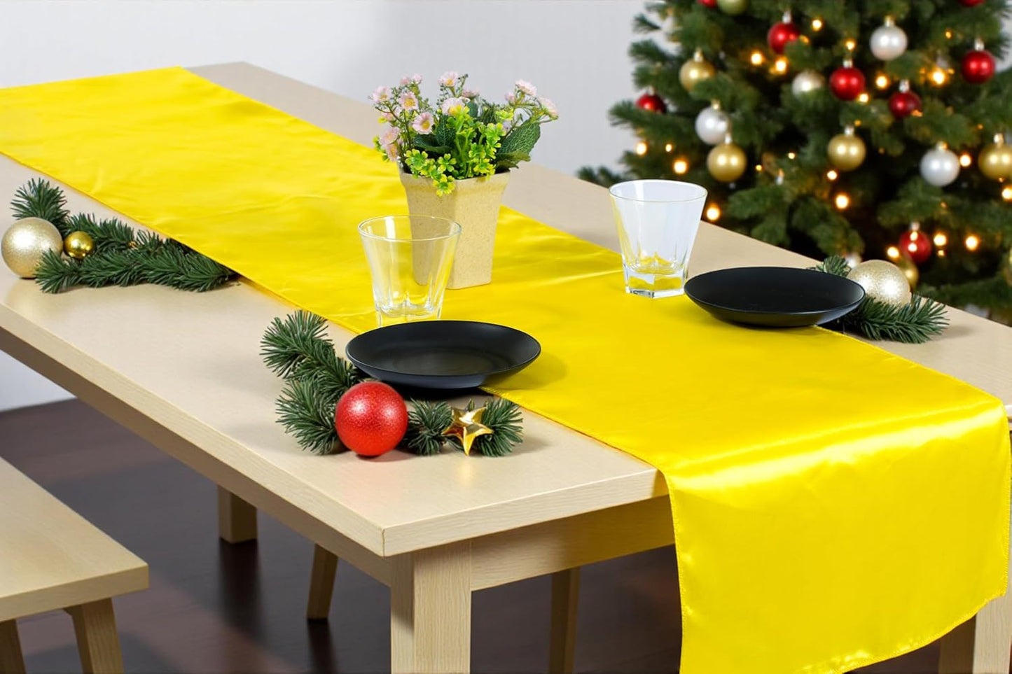 MDS Christmas Satin Table Runners - Luxurious 15 Pack Decor