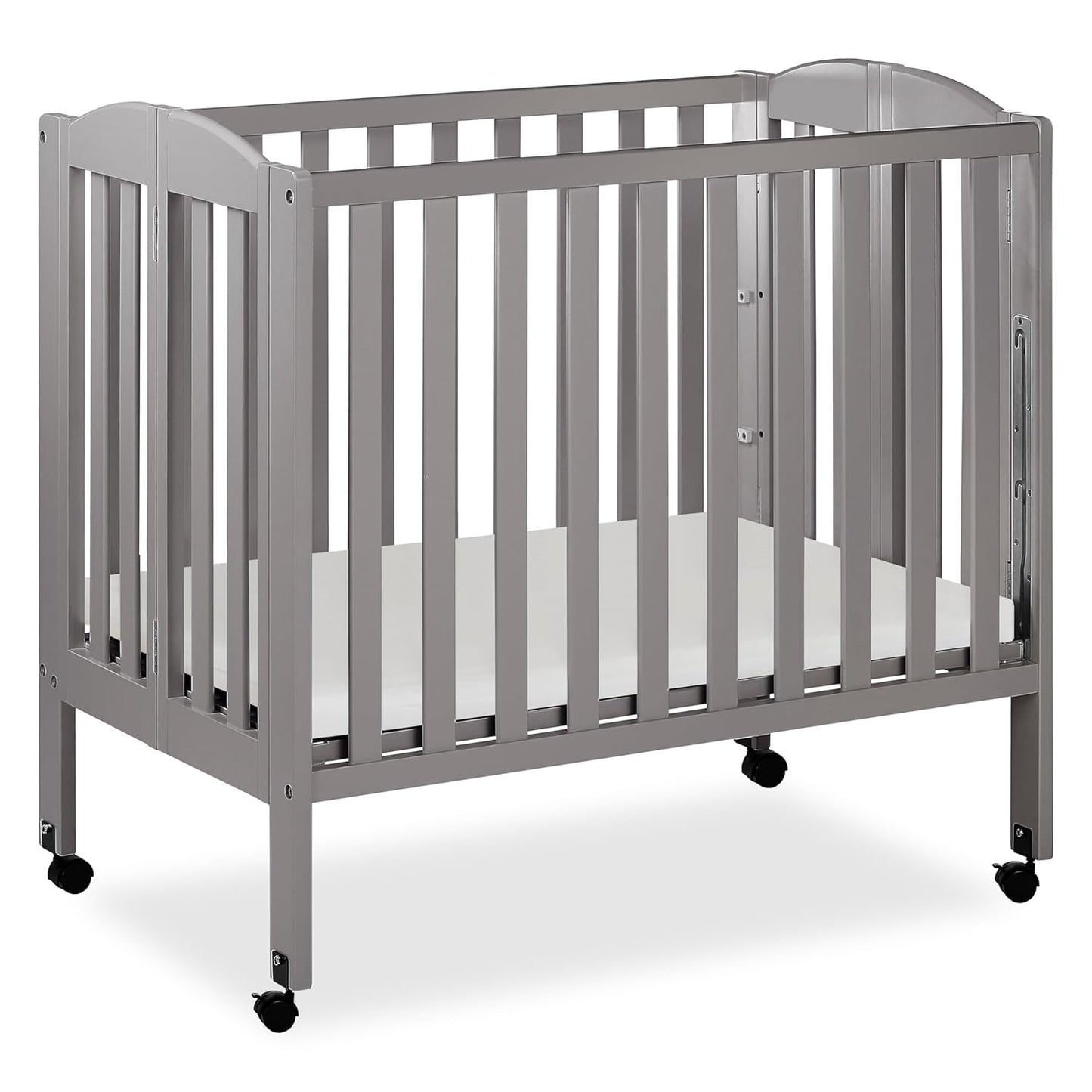 Dream On Me 3 in 1 Portable Folding Crib for Versatile Use