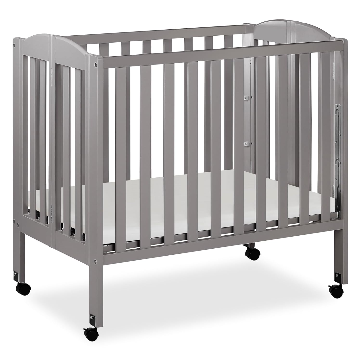 Dream On Me 3 in 1 Portable Folding Crib for Versatile Use