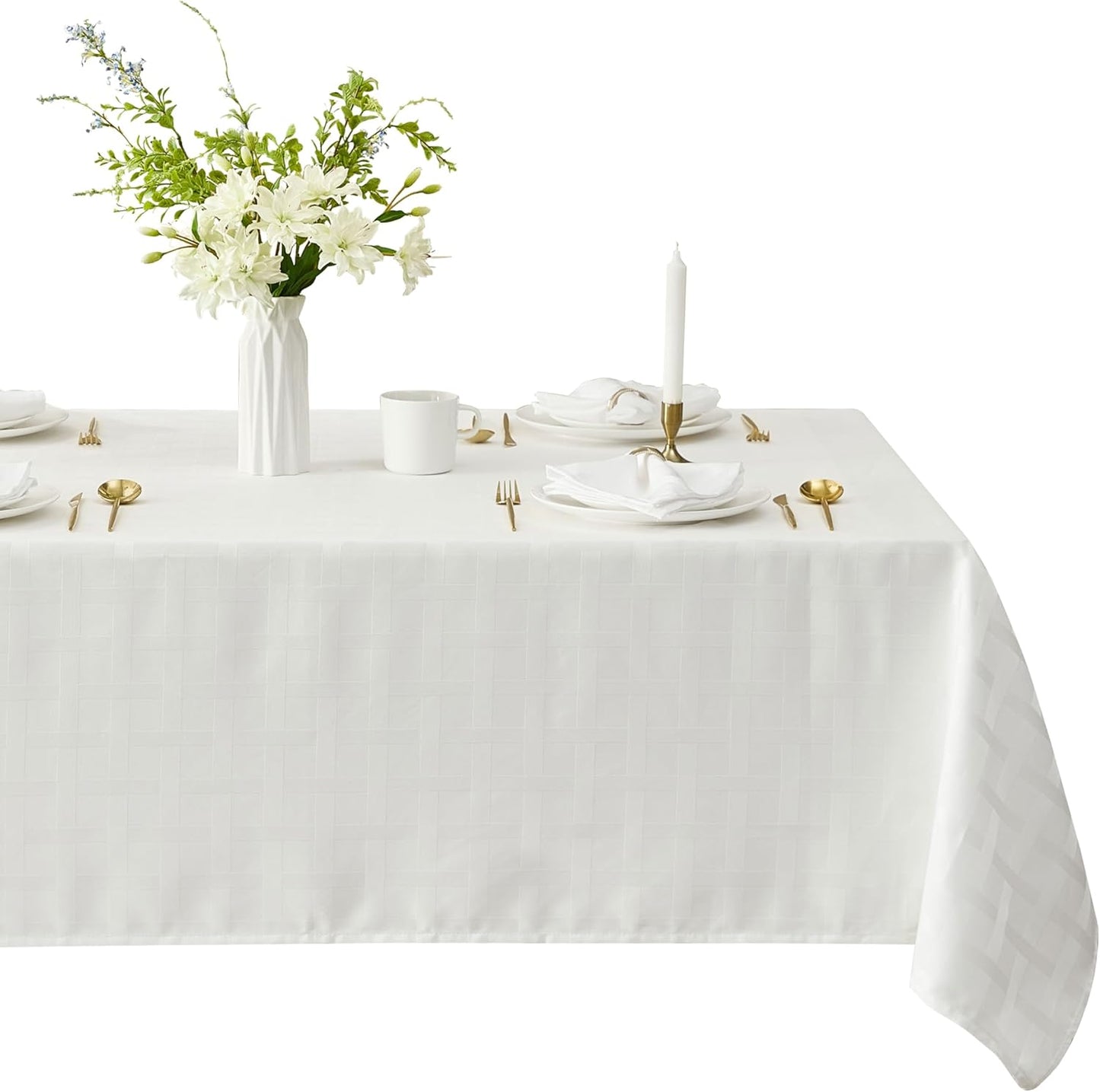 Newbridge Paige Contemporary Christmas Tablecloth for Dining