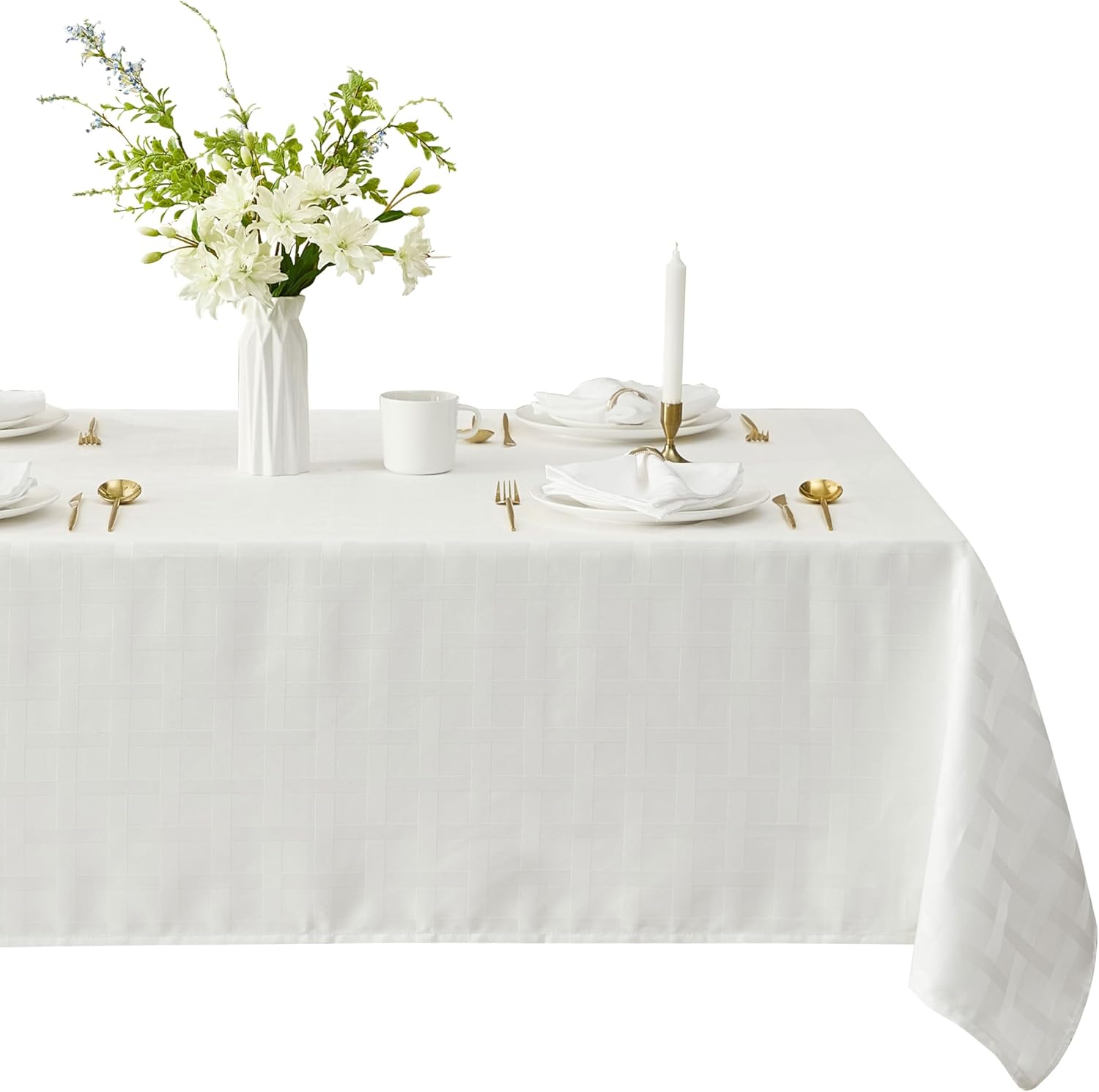 Newbridge Paige Contemporary Christmas Tablecloth for Dining