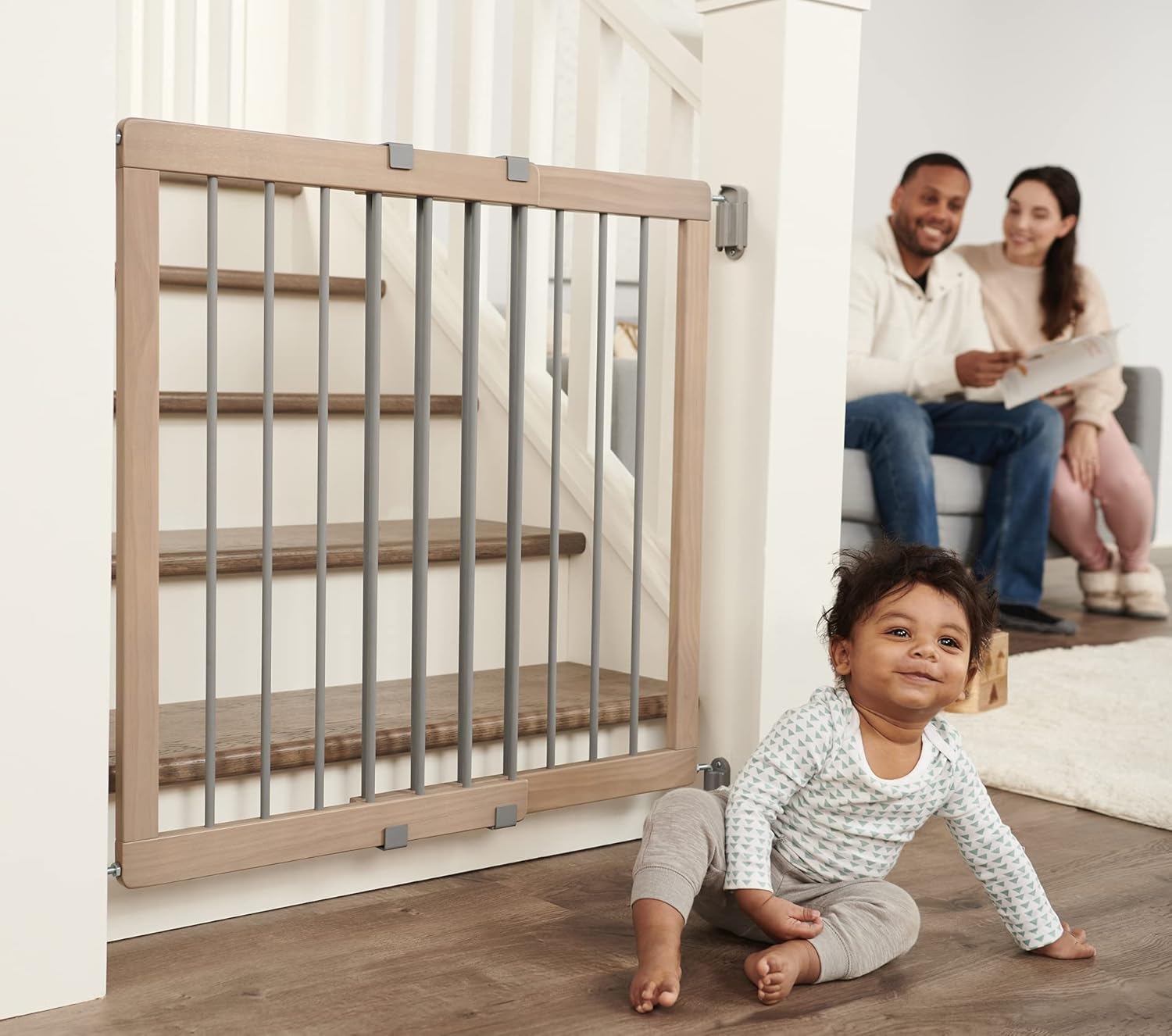 Regalo Wooden Extra Wide Baby Safety Gate for Stairways and Hallways