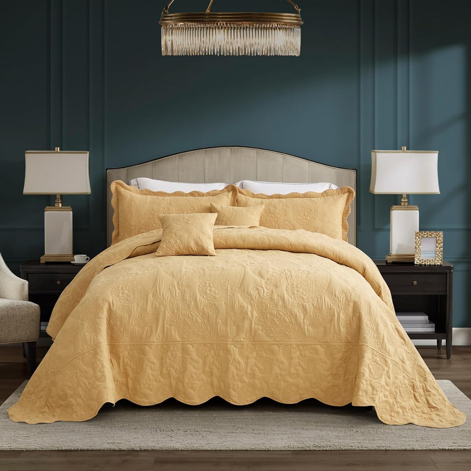 Oversized King Bedspread 138x122 Extra Wide Quilted Coverlet