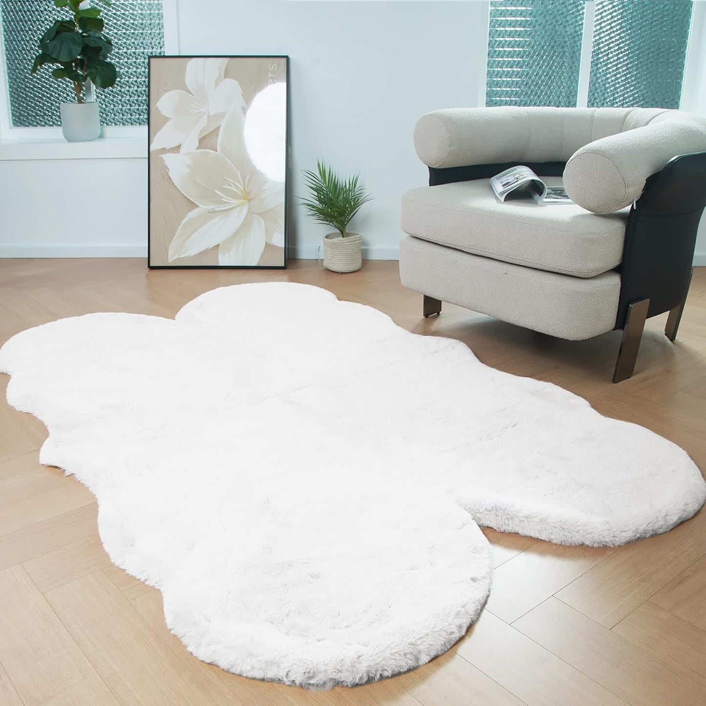 Latepis White Faux Fur Rugs for Bedroom and Living Room Decor