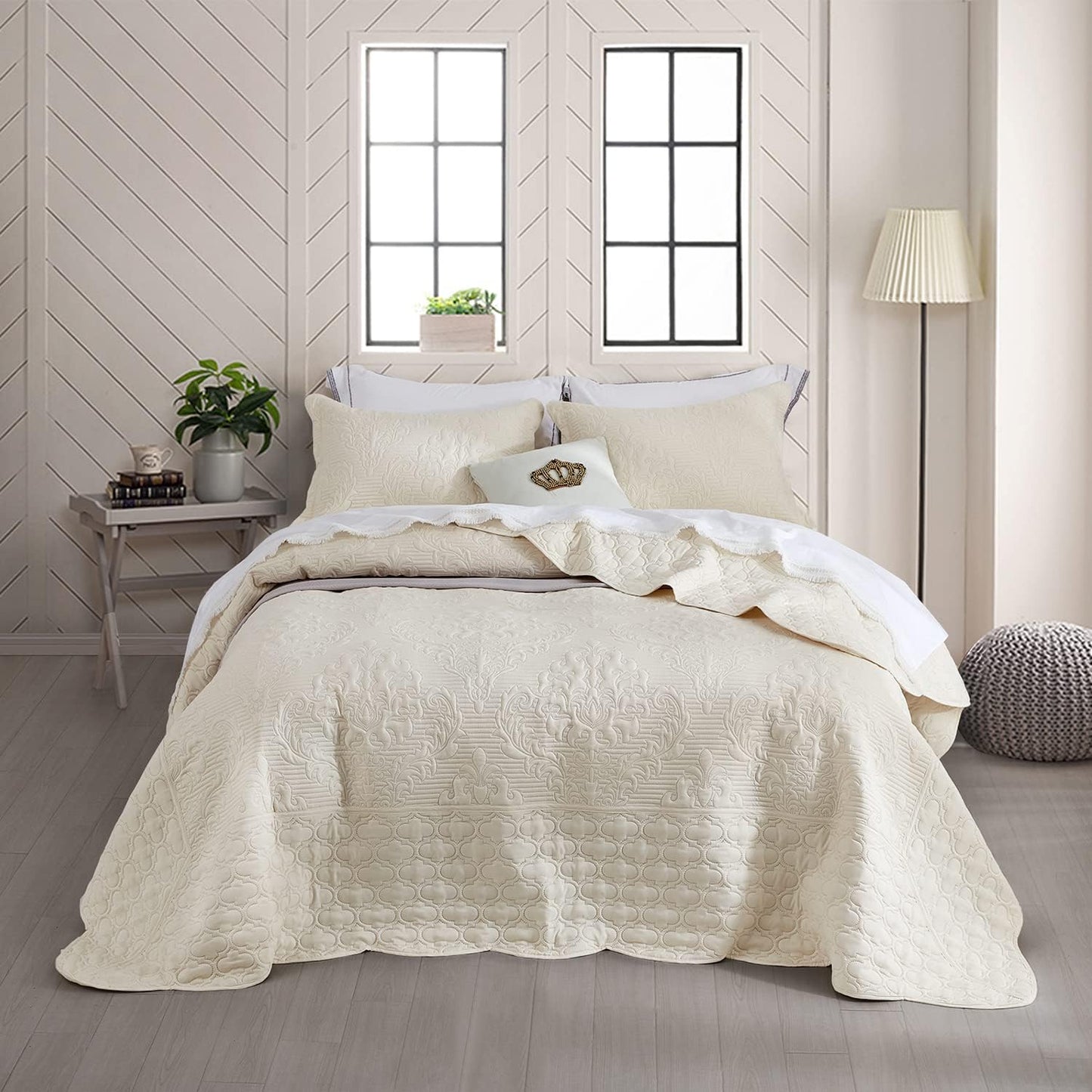 CHIXIN Oversized Bedspread Coverlet Set for King Size Beds