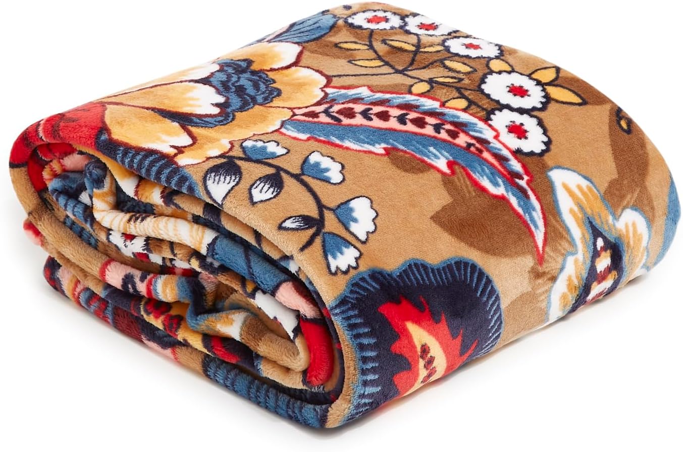 Vera Bradley Women's Disney Fleece Plush Throw Blanket Review