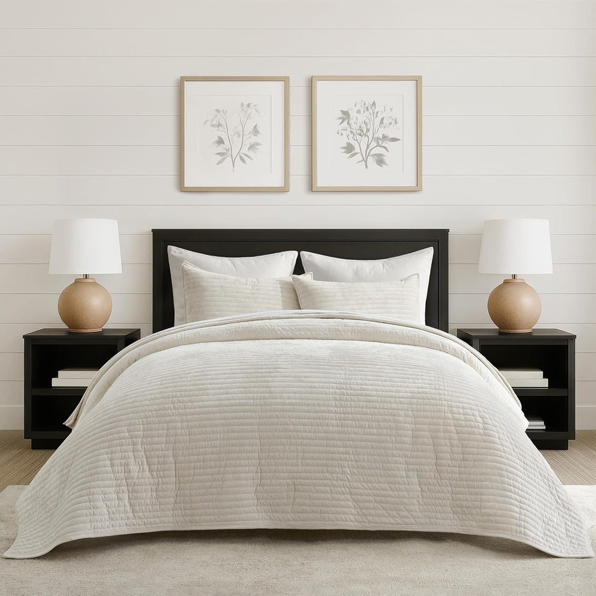 Luxurious Velvet Quilt Set King Size for All Season Comfort