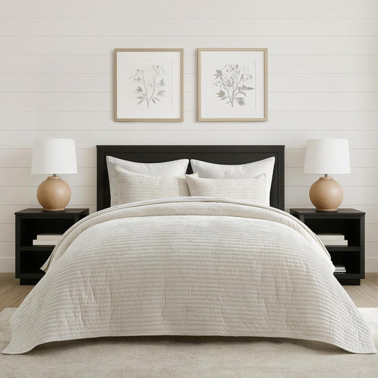 Luxurious Velvet Quilt Set King Size for All Season Comfort