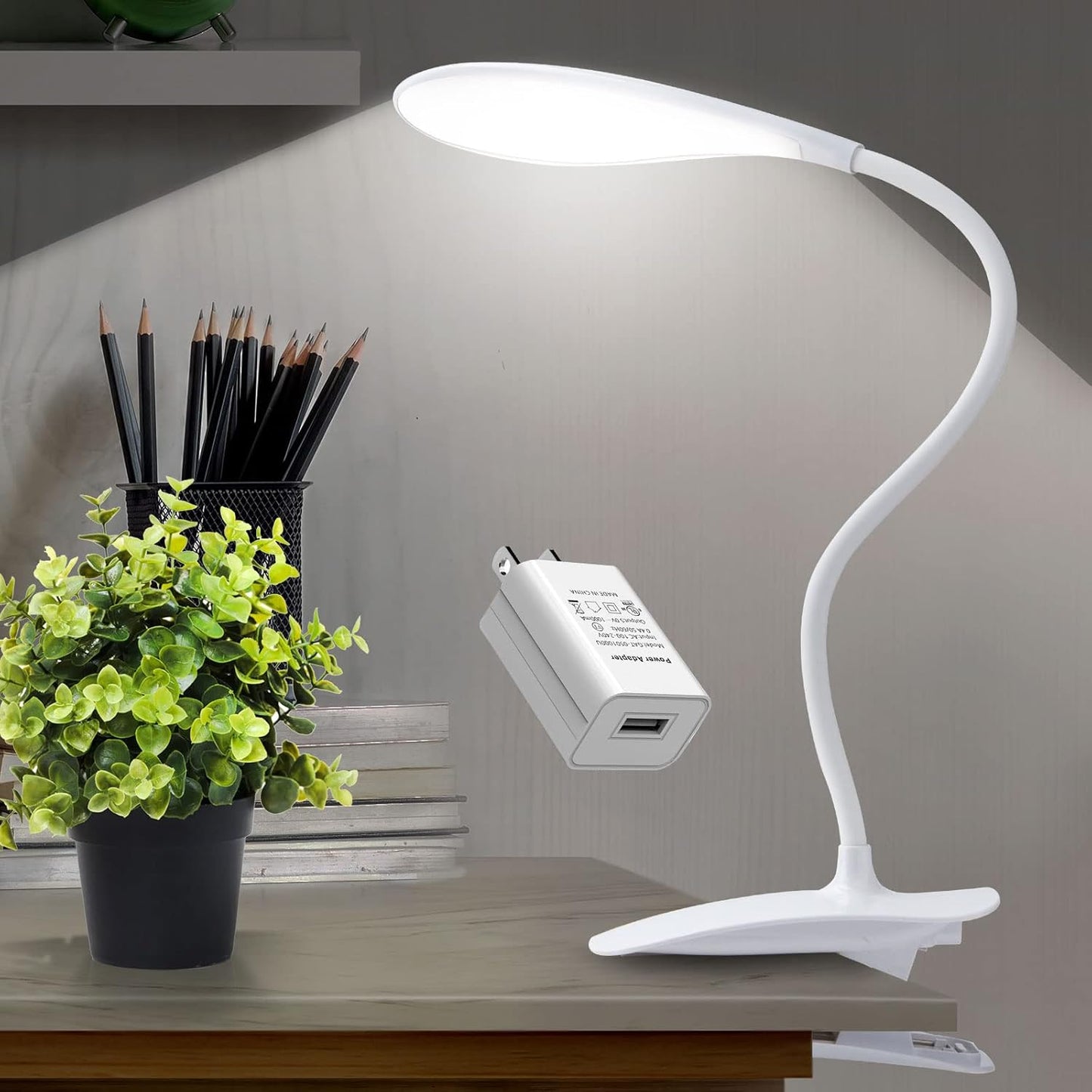 360 Flexible LED Clamp Lamp with USB Port - Eye-Caring Reading Light