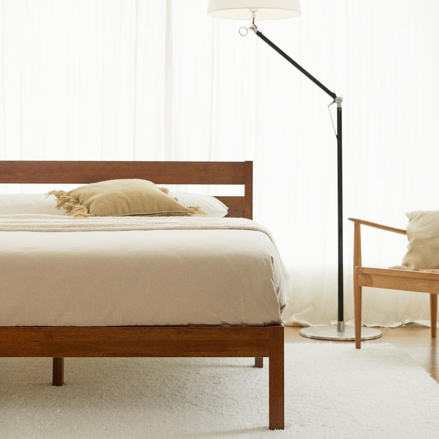 LIFEMENT Classic Wood Platform Bed Frame with Headboard for Full Size