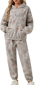Camo Sweatsuits for Women 2 Piece Hoodie Set - Cozy Maple Leaf Print