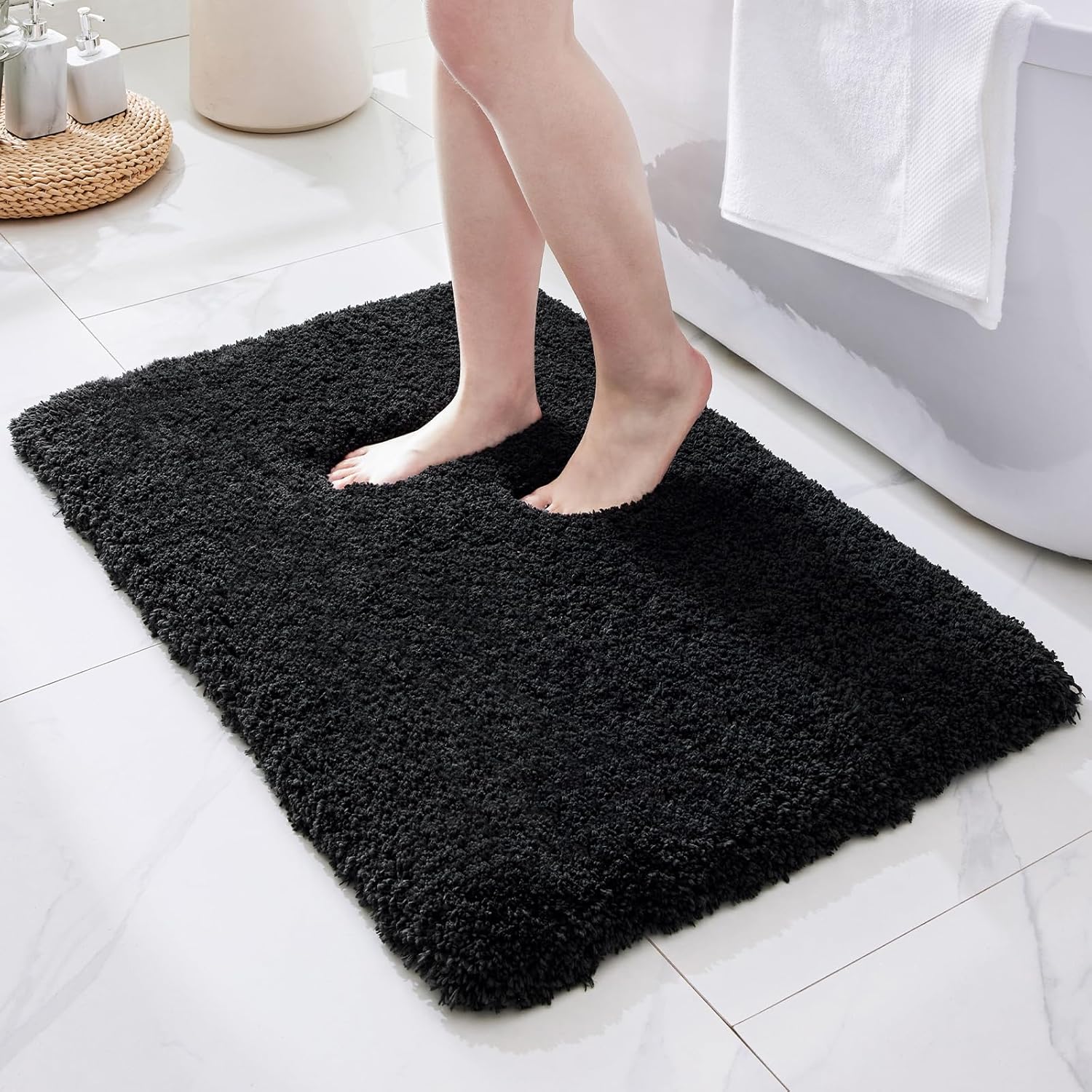 Non Slip Fluffy Bath Mat 24x36 for Luxury Bathroom Floors