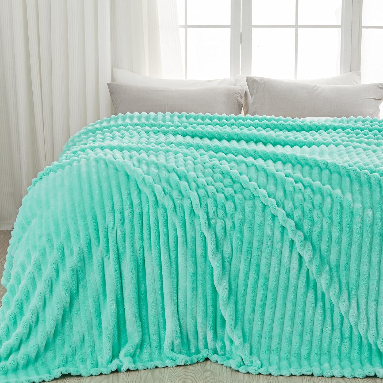 Super Soft King Blanket Aqua Premium Silky Flannel Fleece