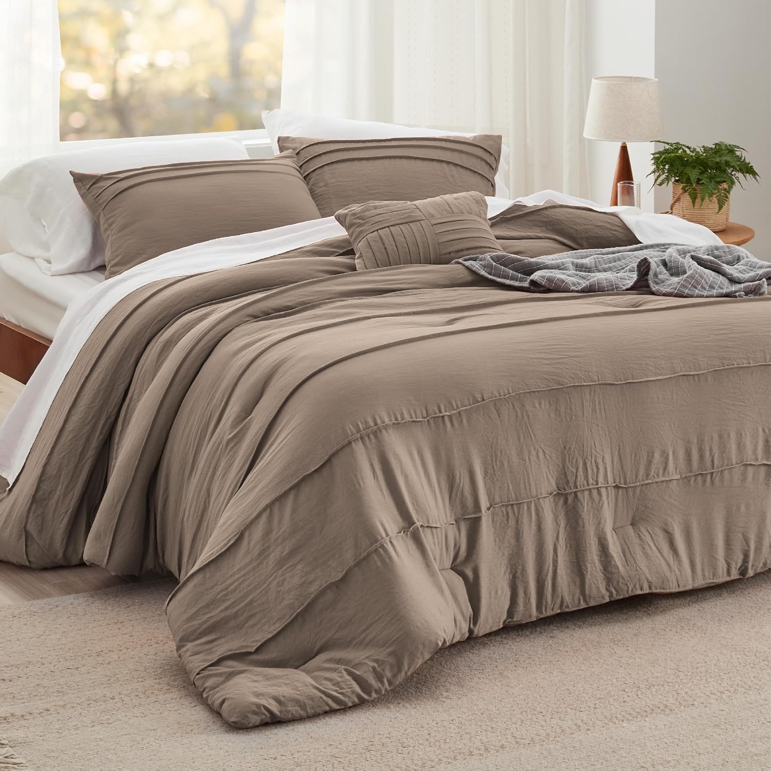 Bedsure Twin Comforter Set - Elegant Pinch Pleat Design