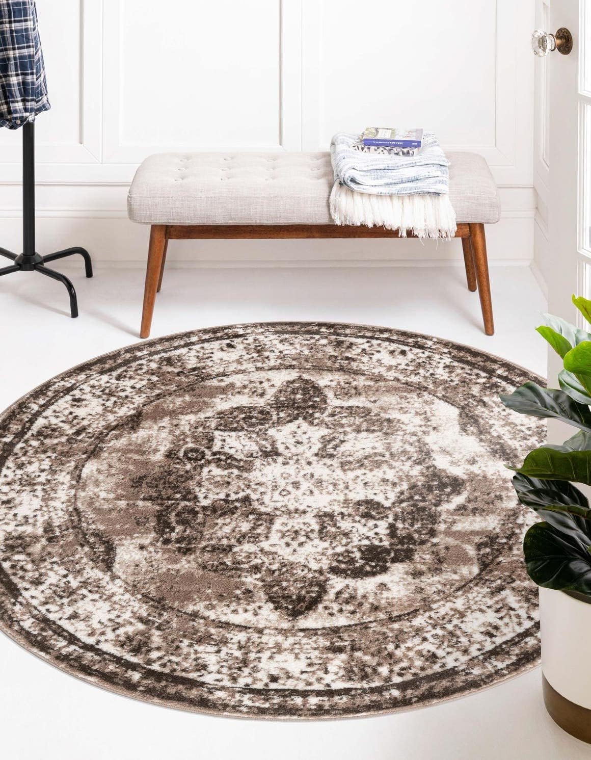 Unique Loom Sofia Collection Area Rug - Perfect for Any Room