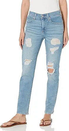 Levi's Women's 724 High Rise Straight Jeans for Comfort and Style