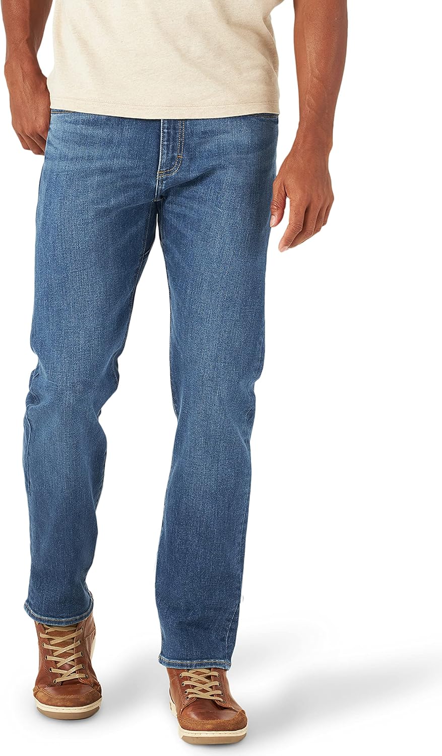 Lee Men's Extreme Motion Slim Straight Jean for Comfort and Style