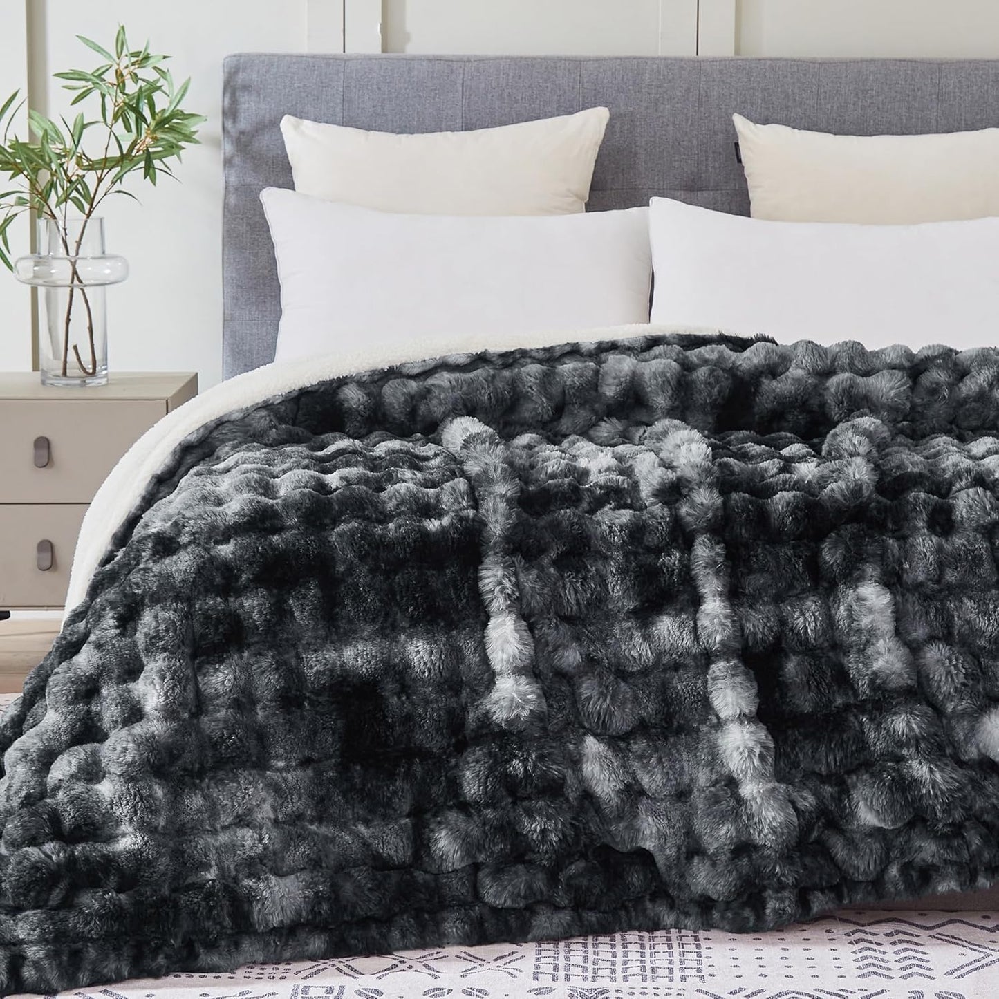 60x80 Inches Ultra-Soft Fuzzy Faux Fur Plush Blanket for Cozy Warmth