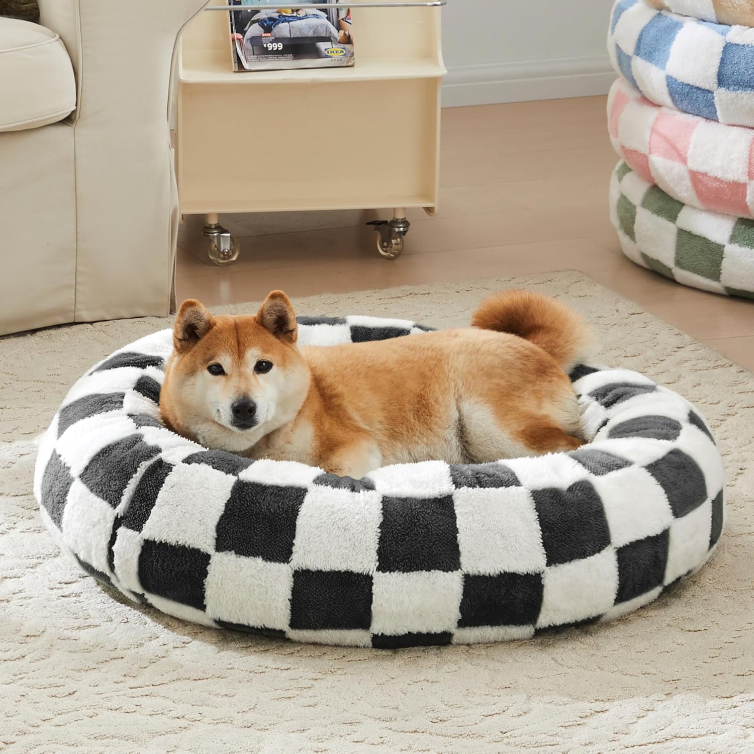 Checkered Dog Bed for Small Dogs and Cats, Cozy Plush Design
