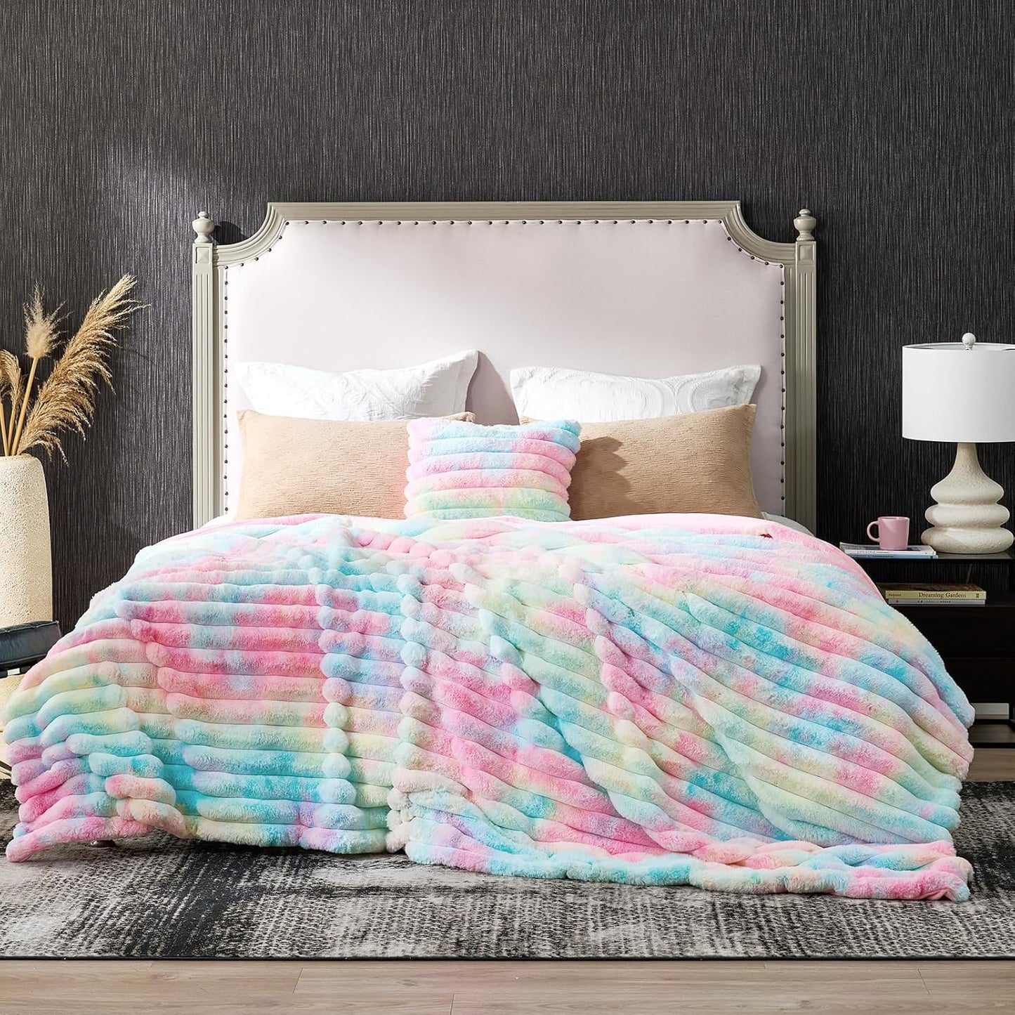 Cozy Bliss Faux Fur Throw Blanket for Ultimate Comfort and Style