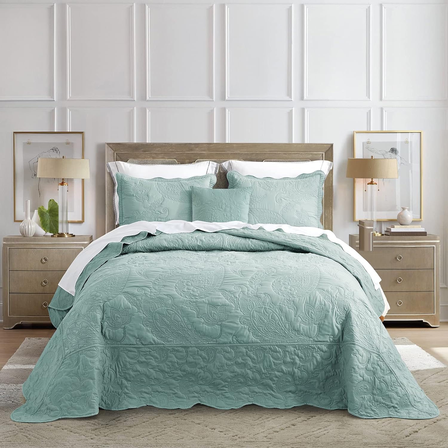 Oversized King Bedspread Set - Luxurious Quilted Coverlet