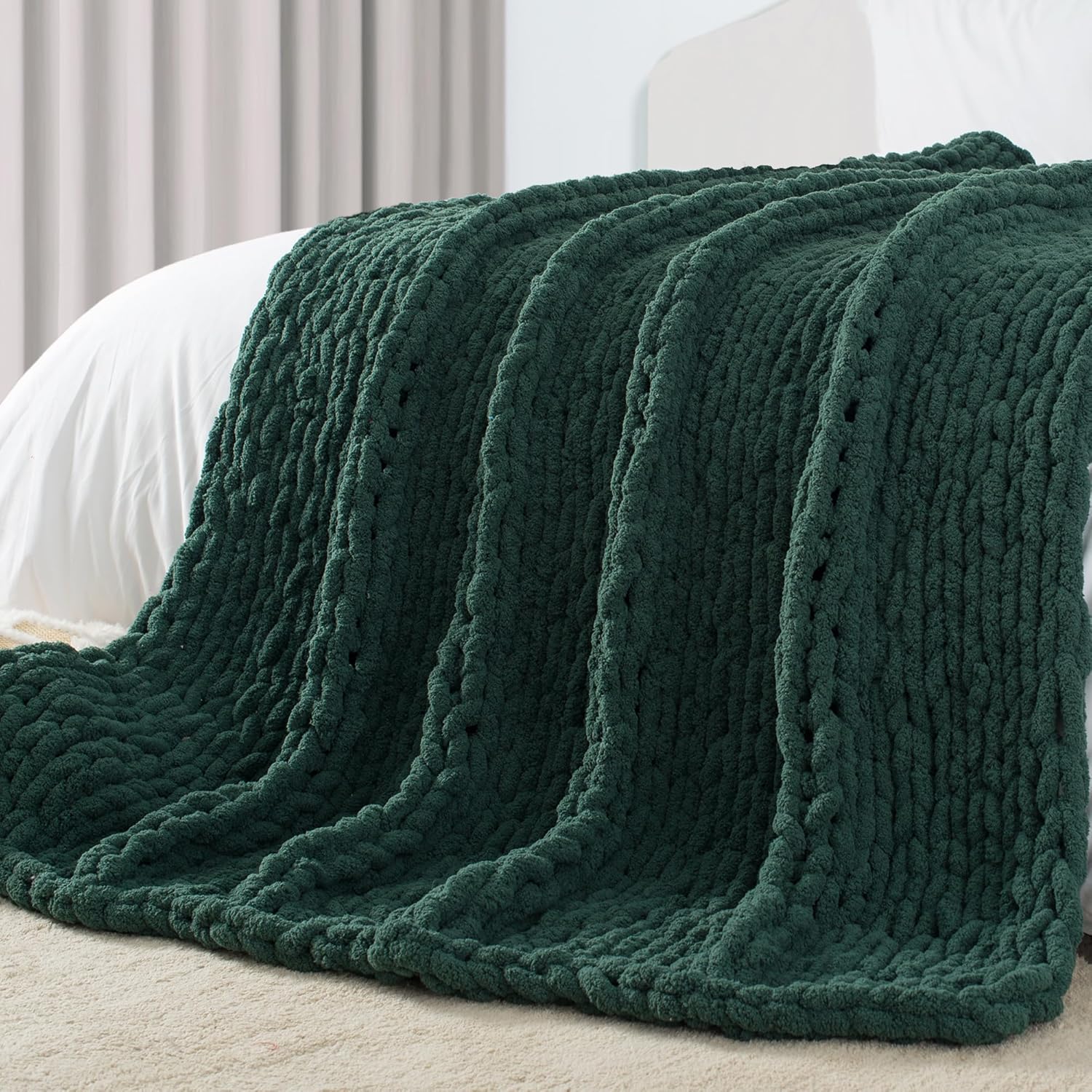 Chunky Knit Throw Blanket - Handcrafted Cozy Chenille Design
