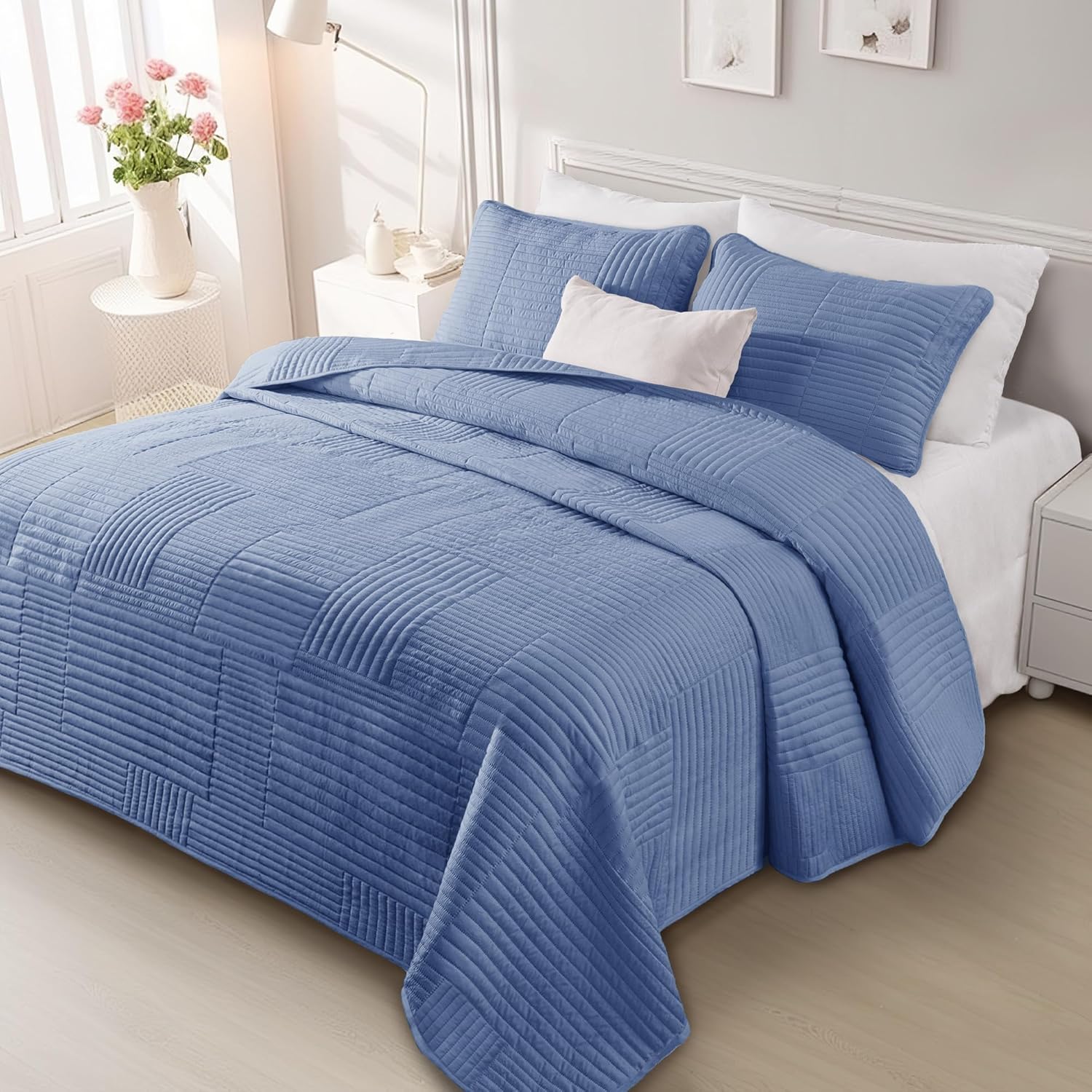 Ultra Soft King Quilt Bedding Set for All Seasons - 3 Piece