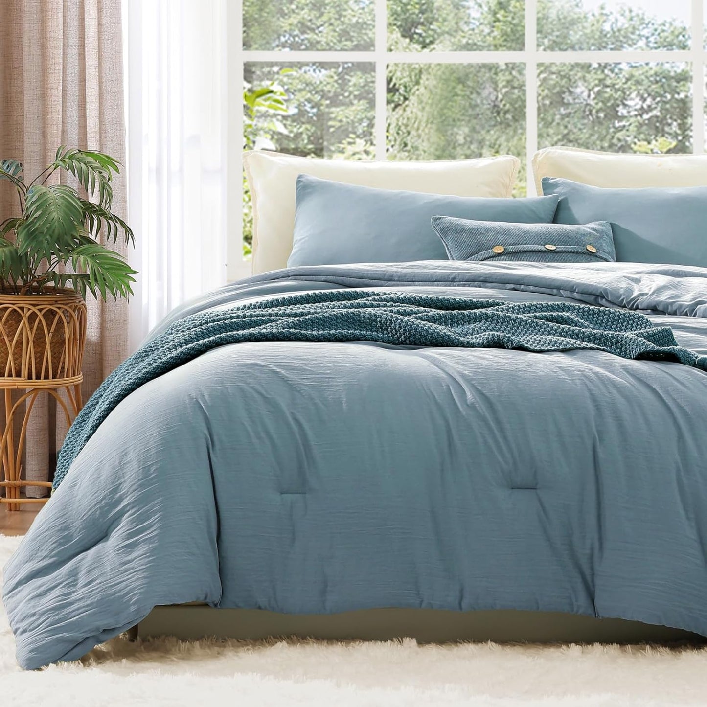 WRENSONGE Queen Comforter Set - Soft Lightweight Bedding