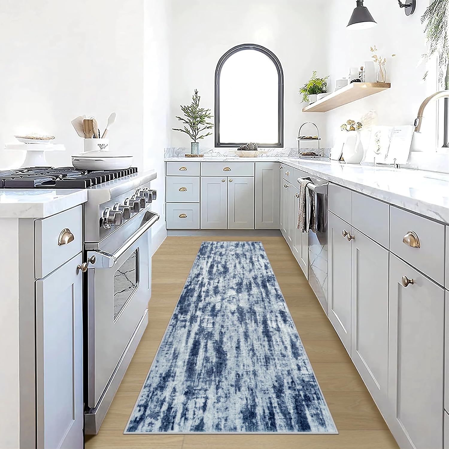 2ft 6in'x8ft Washable Runner Rug: Soft Modern Abstract Design