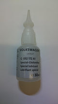 Volkswagen Lubricant 1 Liter Bottle - Prevent Corrosion and Protect