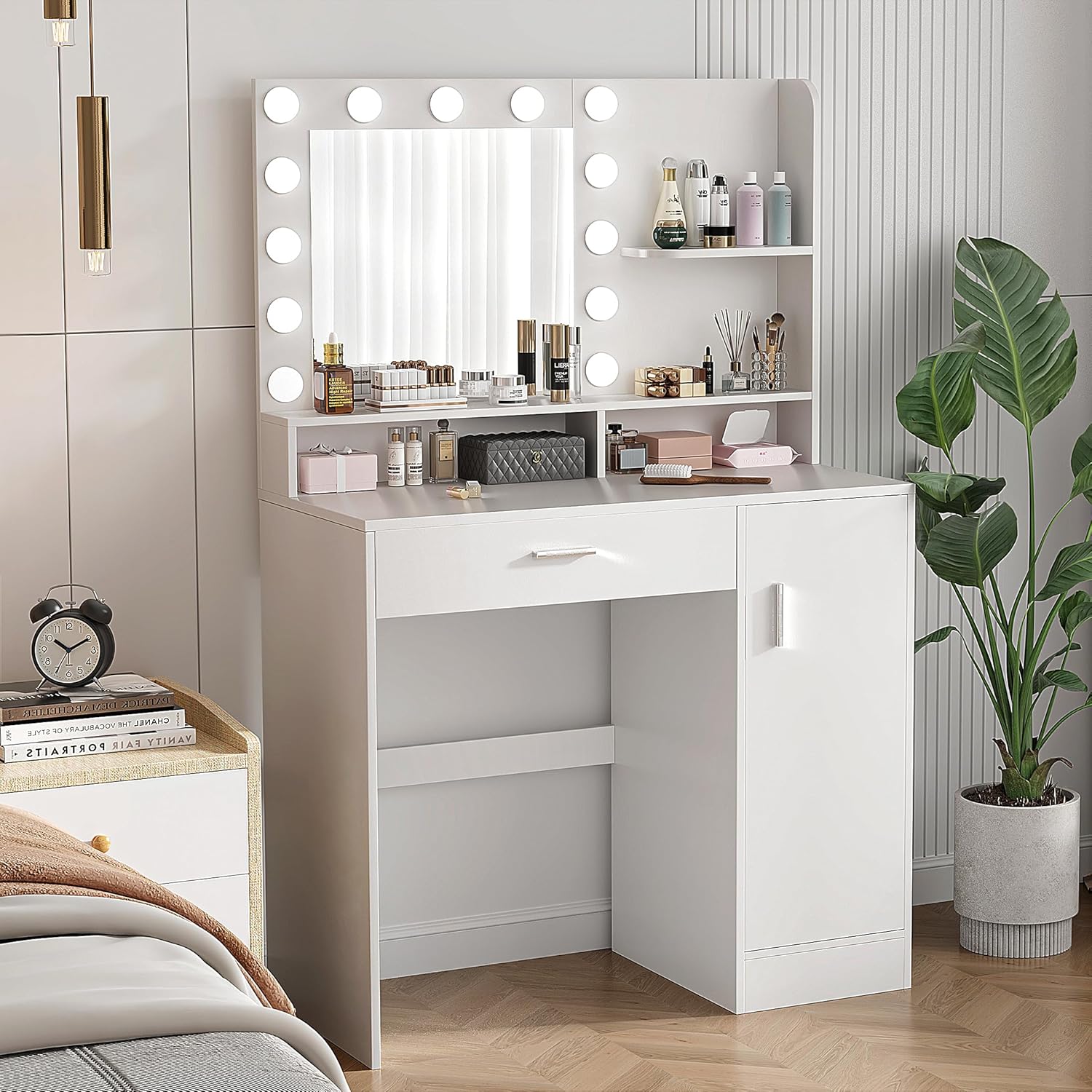 Decofy Vanity Desk: Glam Up Your Space!