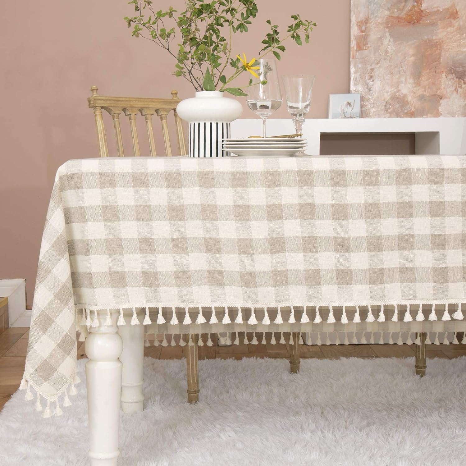Rustic Checkered Tablecloth for Farmhouse Dining Decor