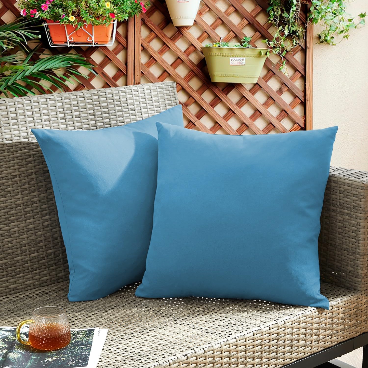 puredown Outdoor Waterproof Throw Pillows for Garden Patio