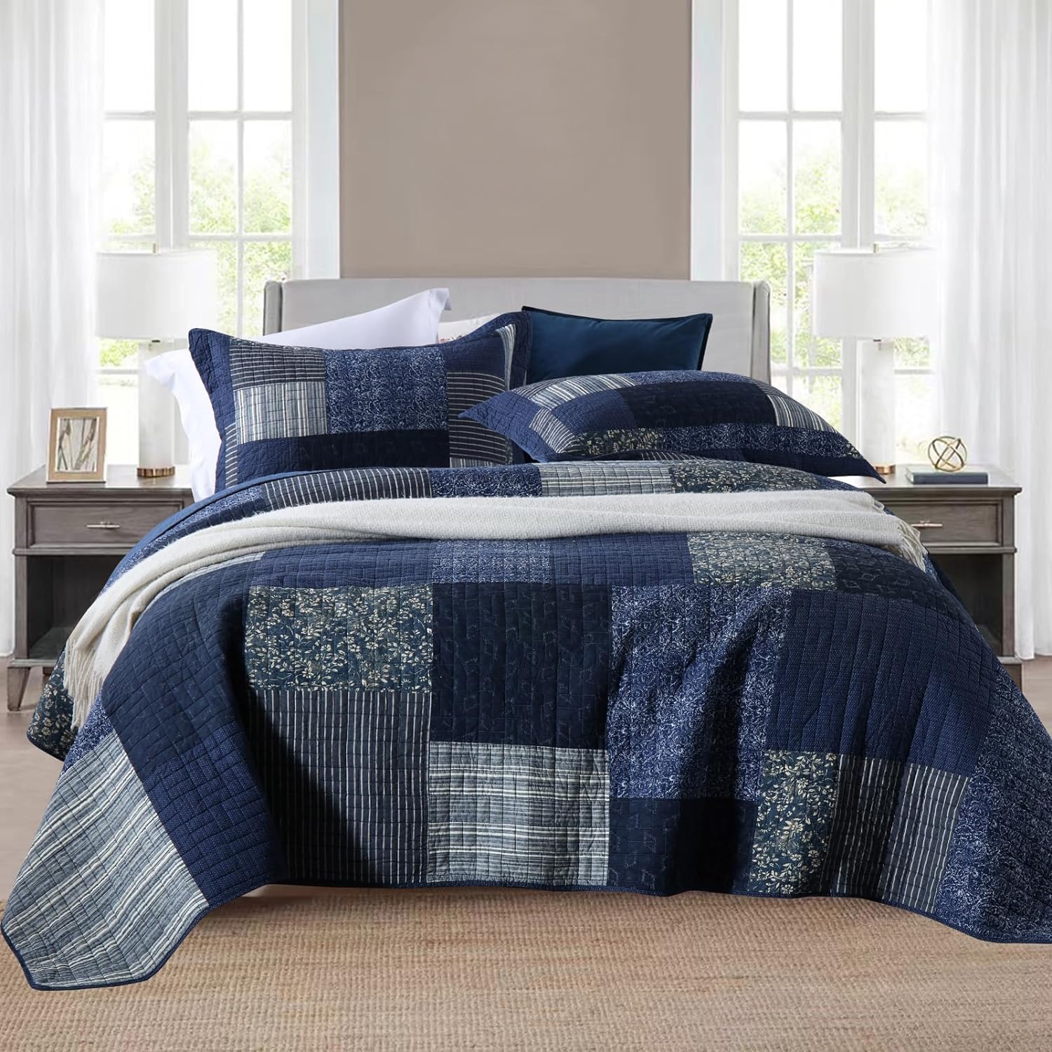 Yvooxny King Size Reversible Lightweight Quilt Set for All Seasons