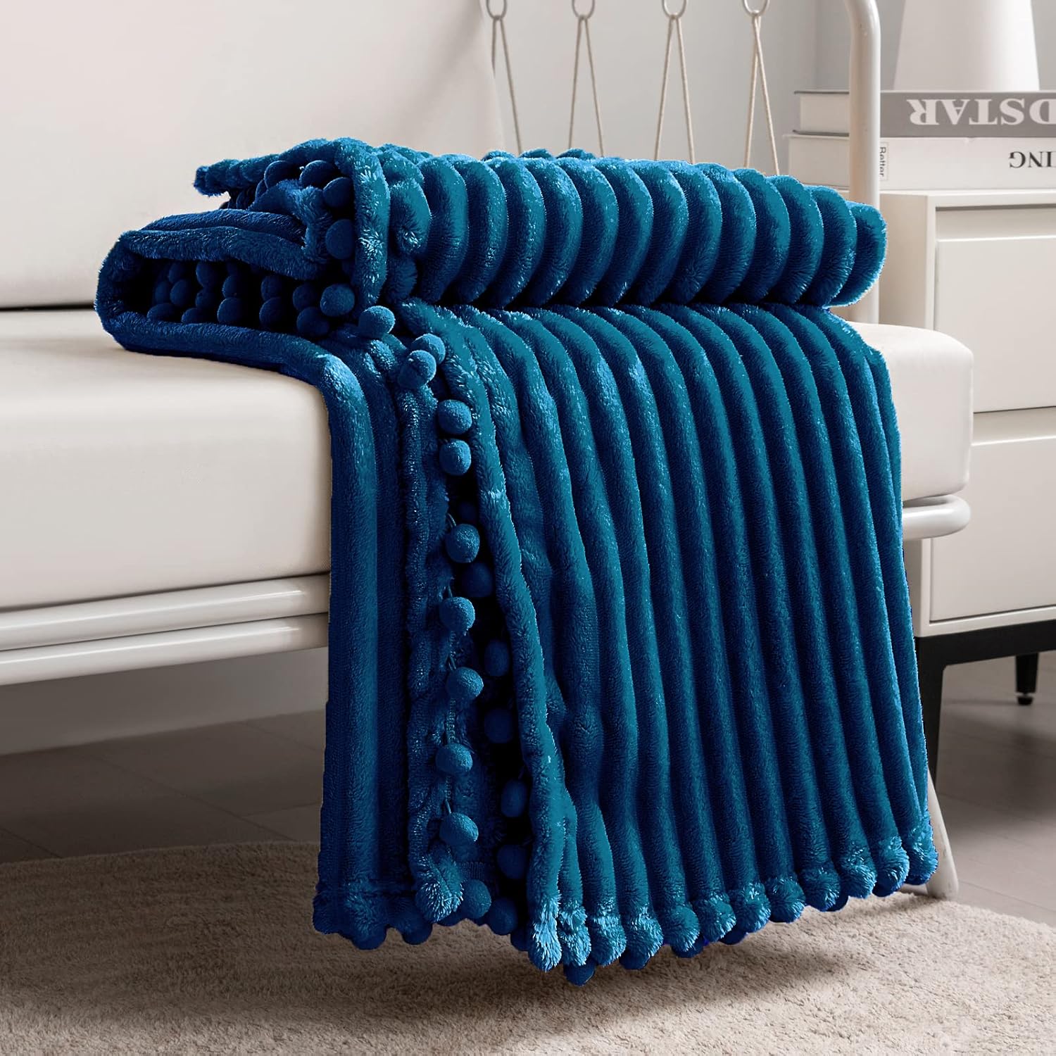 DISSA Fleece Blanket Queen Size 71x80 Soft Plush Cozy Throw