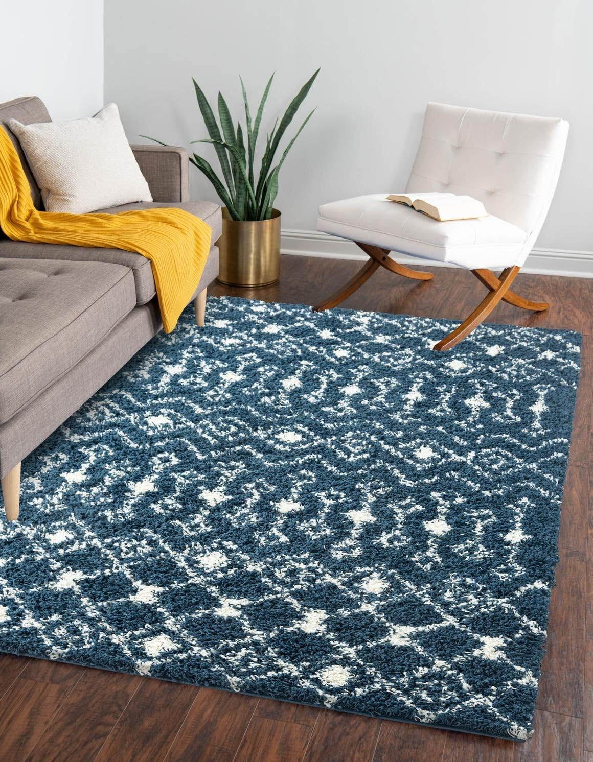 Moroccan Trellis Shag Collection Rug 10ft 8 x 14ft Navy Blue
