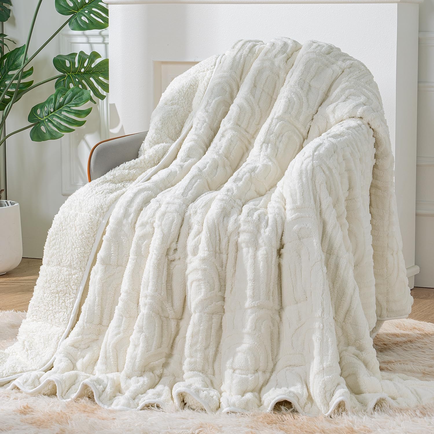 Sherpa Fleece Weighted Blanket for Cozy Sleep and Comfort