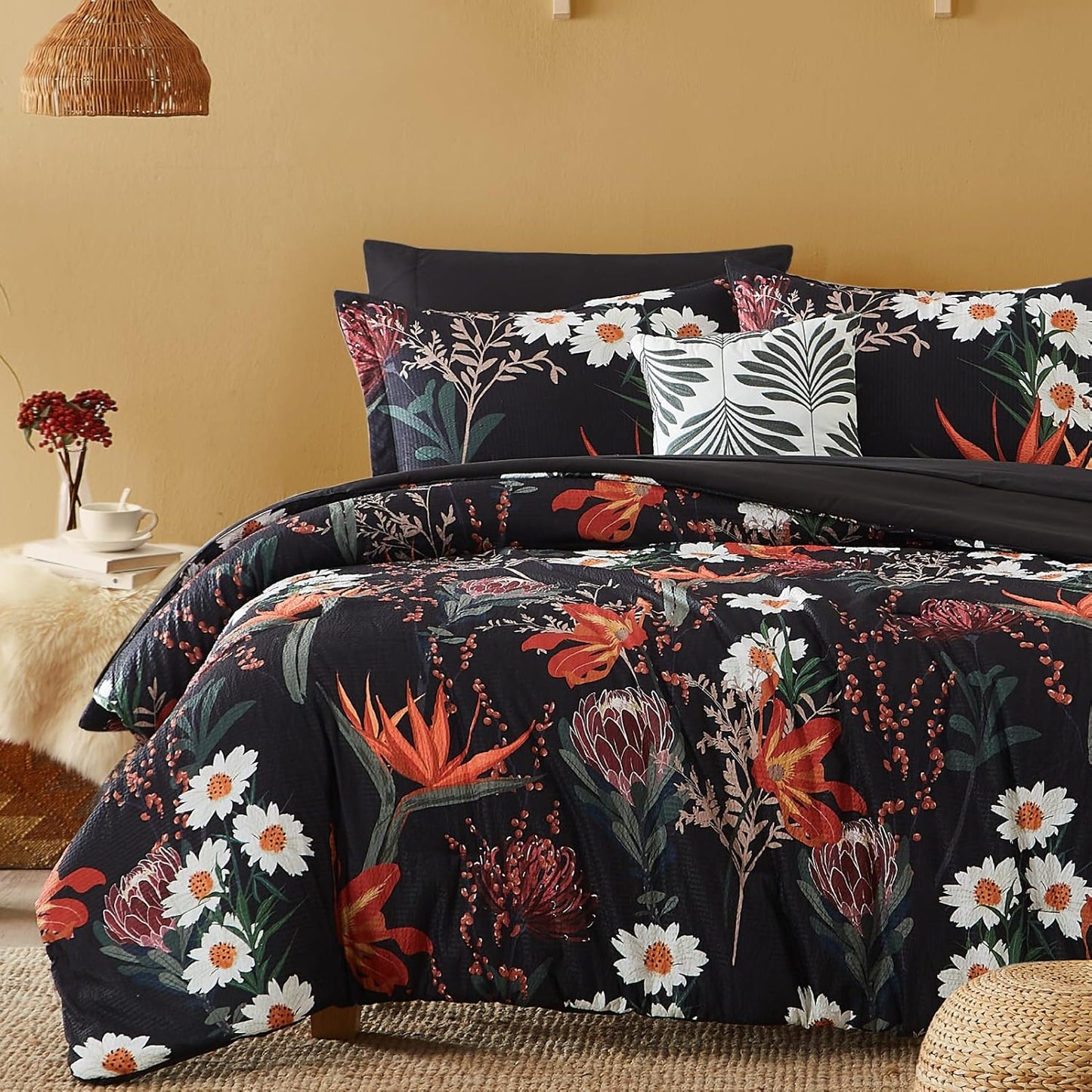 CASAAGUSTO King Size Comforter Set with Floral Design for Cozy Vibe