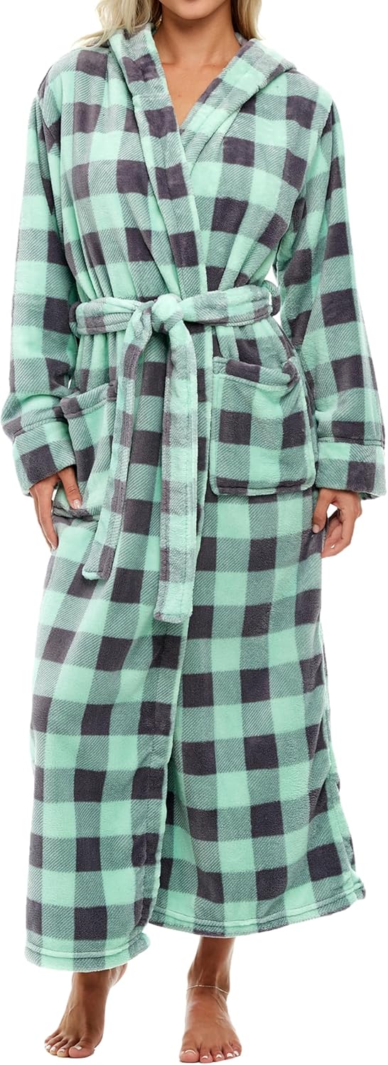 Luxurious Long Plush Bathrobe with Hood for Women in Plus Sizes