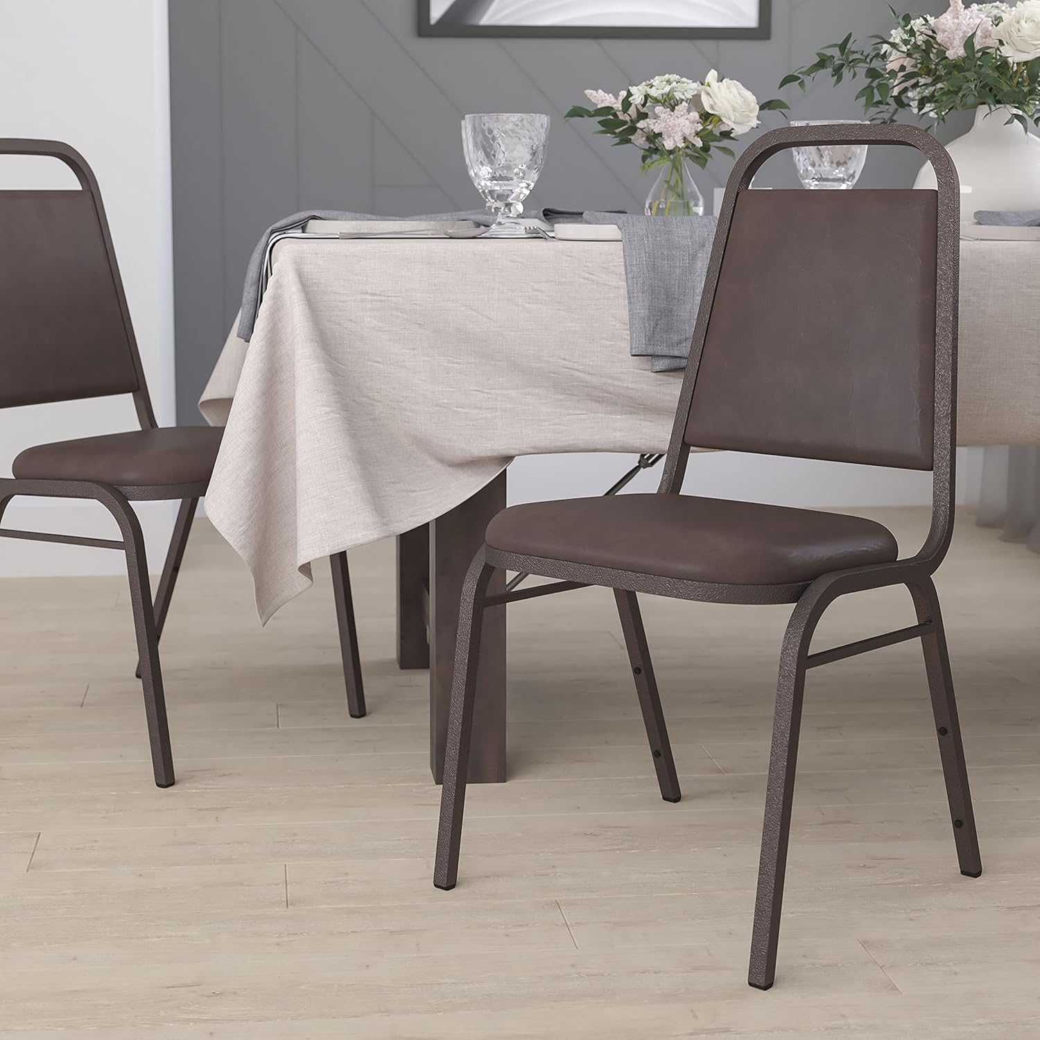 Trapezoidal Back Vinyl Stackable Banquet Chair for Events