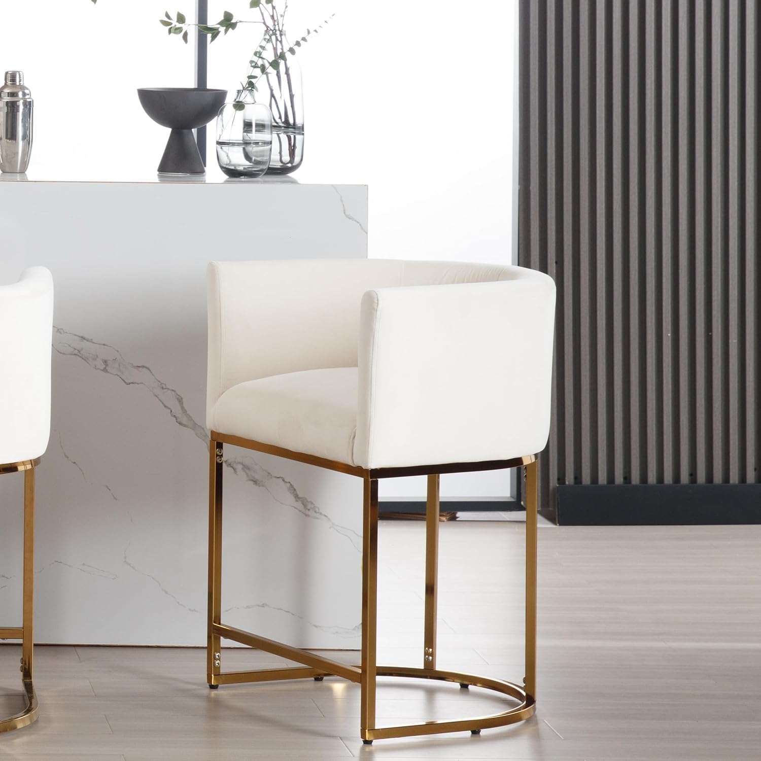 Contemporary Cream Velvet Bar Stool for Stylish Dining Spaces