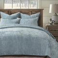 Luxurious Velvet Quilt Set Queen Size for All Season Comfort