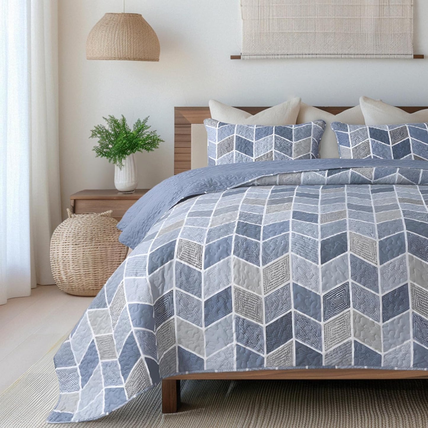 Elegant Blue and Gray Chevron Quilt Set for King Size Beds
