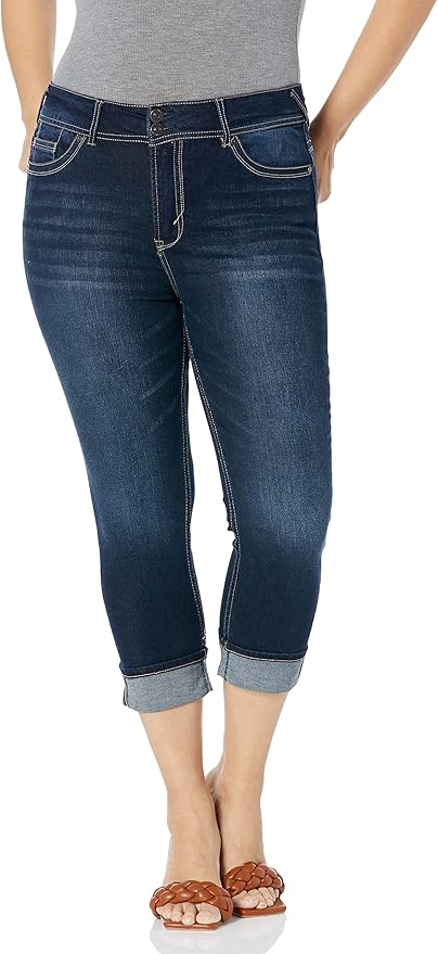 WallFlower Women's Luscious Curvy 23.5in Crop Mid-Rise Jeans
