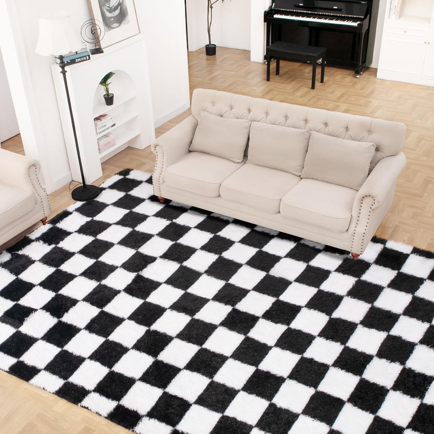 Super Soft Rug for Bedroom - 8x10 Ft Checkered Shaggy Carpet