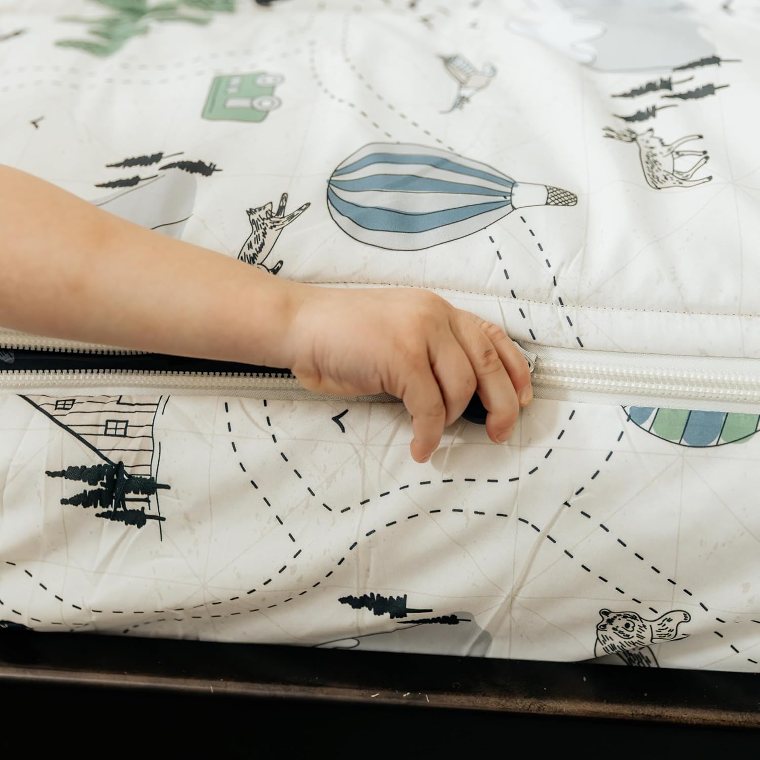 Beddy's Adventure & Wildlife Theme Zipper Bedding for Kids